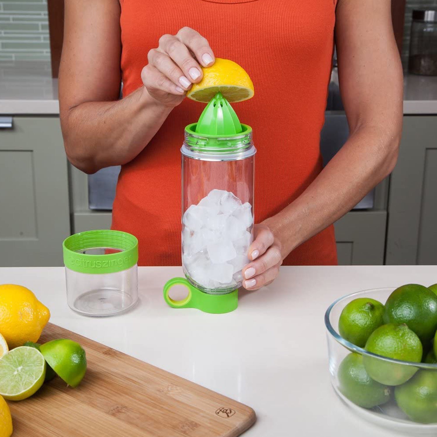 2474A CITRUS JUICER BOTTLE INSTANT JUICE SPORTS BOTTLE JUICE MAKER INFUSER BOTTLE DeoDap