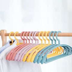 0231 Plastic Hangers, Clothes Hangers - Lightweight Space Saving Hangers - Standard Hangers for Clothes - Durable, Slim & Sleek Hangers (10pc) DeoDap